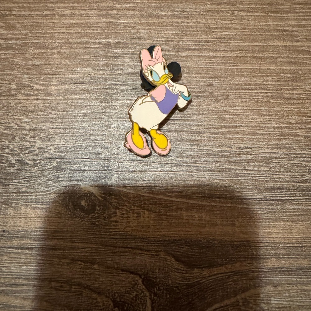 Daisy Duck Disney Parks Pin
